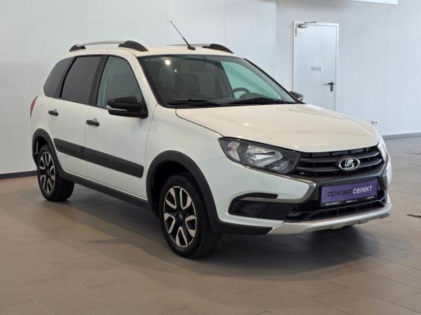 Lada (ВАЗ) Granta I Рестайлинг с пробегом 2023 года, цена 855 000 рублей, 86808 км, универсал, Автокод Объявления