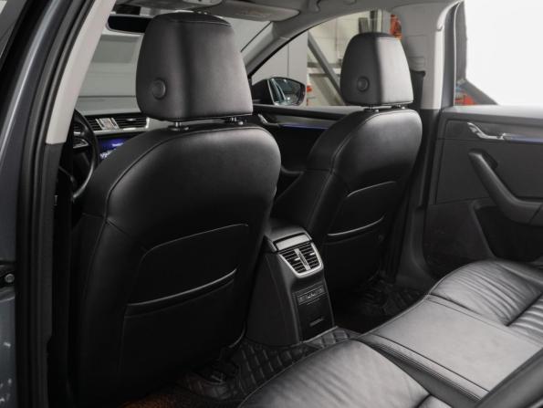 Skoda Octavia III (A7) Рестайлинг с пробегом 2020 года, цена 2 675 000 рублей, 102071 км, лифтбек, Автокод Объявления