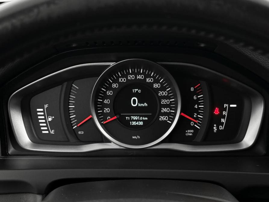 Volvo S60 II Рестайлинг Санкт-Петербург  - изображение 16
