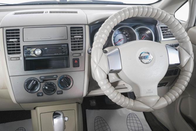 Nissan Tiida I с пробегом 2006 года, цена 579 000 рублей, 307000 км, седан, Автокод Объявления