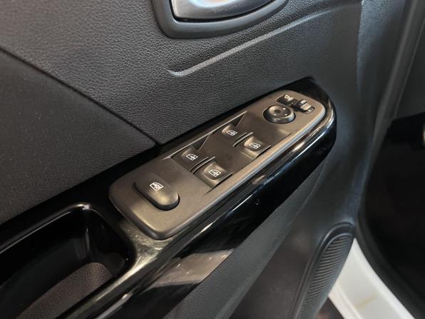 Renault Kaptur I Рестайлинг с пробегом 2021 года, цена 1 399 000 рублей, 86722 км, внедорожник, Автокод Объявления