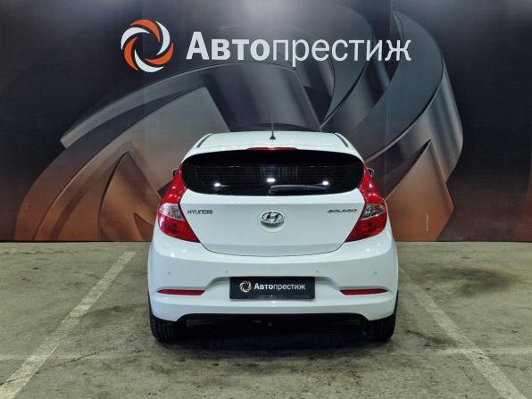 Hyundai Solaris I Рестайлинг с пробегом 2014 года, цена 970 000 рублей, 128440 км, хэтчбек, Автокод Объявления