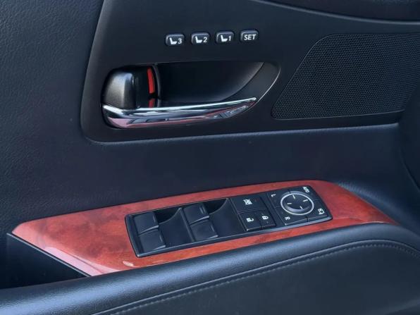 Lexus RX III с пробегом 2011 года, цена 2 200 000 рублей, 126212 км, внедорожник, Автокод Объявления