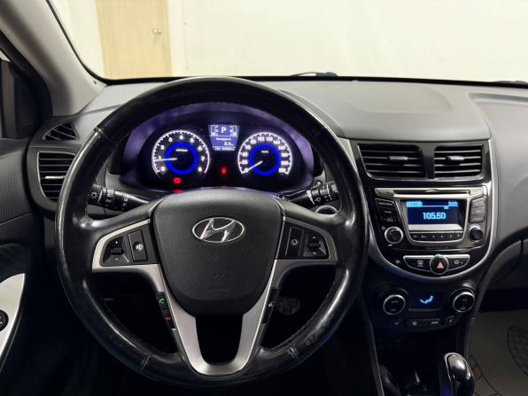Hyundai Solaris I Рестайлинг с пробегом 2015 года, цена 949 000 рублей, 154000 км, седан, Автокод Объявления