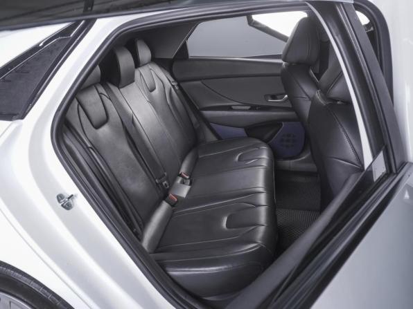 Hyundai Avante VII с пробегом 2020 года, цена 1 660 000 рублей, 137360 км, седан, Автокод Объявления