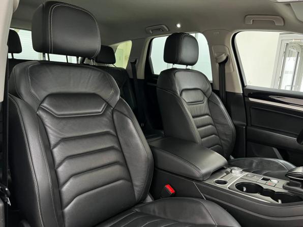 Volkswagen Touareg III с пробегом 2018 года, цена 4 140 000 рублей, 141000 км, внедорожник, Автокод Объявления