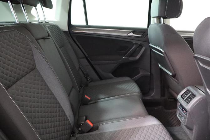 Volkswagen Tiguan II с пробегом 2018 года, цена 1 999 000 рублей, 211000 км, внедорожник, Автокод Объявления