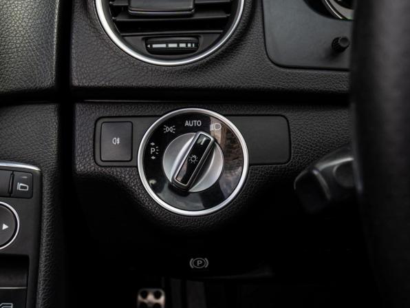 Mercedes-Benz C-Класс III (W204) Рестайлинг с пробегом 2011 года, цена 1 179 000 рублей, 221167 км, седан, Автокод Объявления