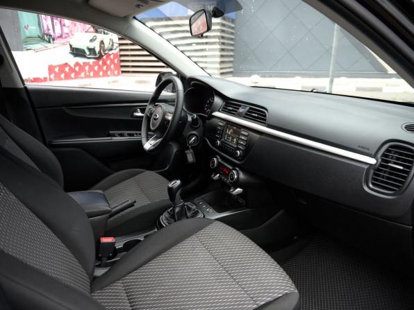 Kia Rio IV с пробегом 2017 года, цена 1 300 000 рублей, 151984 км, седан, Автокод Объявления