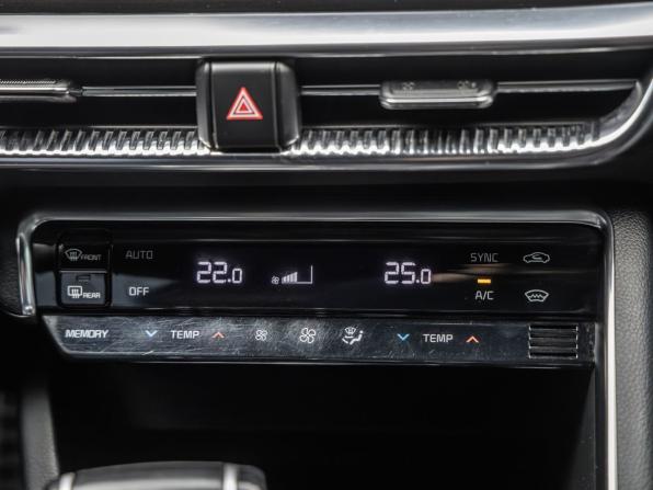 Kia K5 III с пробегом 2021 года, цена 2 878 000 рублей, 99011 км, седан, Автокод Объявления