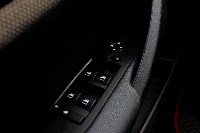BMW X1 I (E84) с пробегом 2011 года, цена 1 050 000 рублей, 283008 км, внедорожник, Автокод Объявления