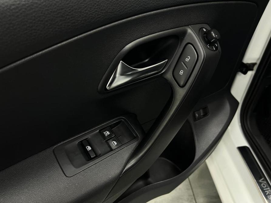 Volkswagen Polo V Казань  - изображение 8