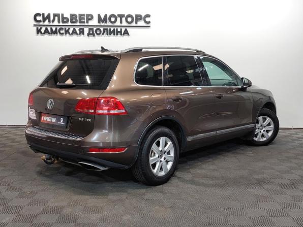 Volkswagen Touareg II с пробегом 2012 года, цена 1 650 000 рублей, 331500 км, внедорожник, Автокод Объявления