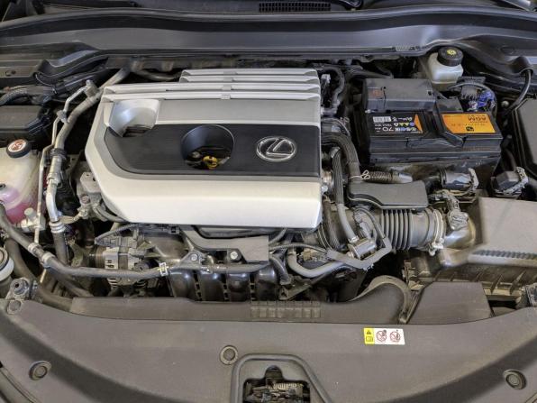 Lexus UX I с пробегом 2019 года, цена 3 300 000 рублей, 31277 км, внедорожник, Автокод Объявления