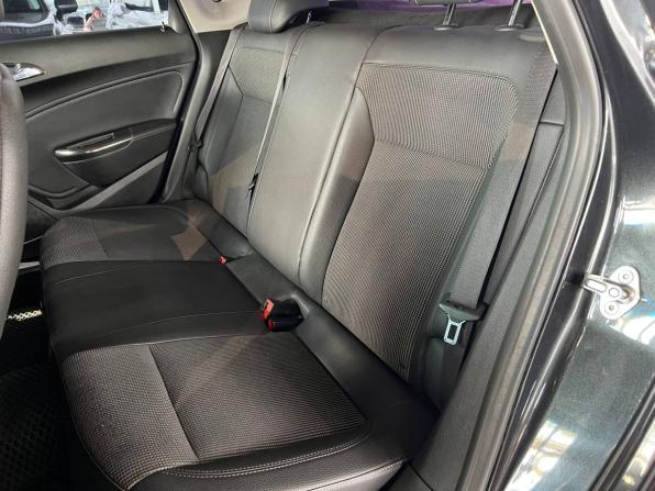 Opel Astra J с пробегом 2011 года, цена 930 000 рублей, 154805 км, хэтчбек, Автокод Объявления