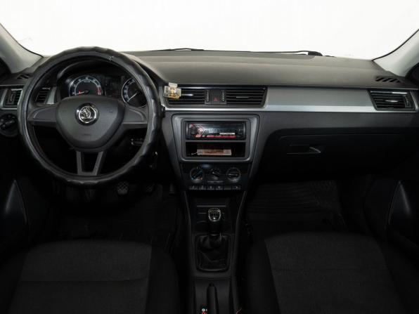 Skoda Rapid I Рестайлинг с пробегом 2018 года, цена 1 100 000 рублей, 147030 км, лифтбек, Автокод Объявления