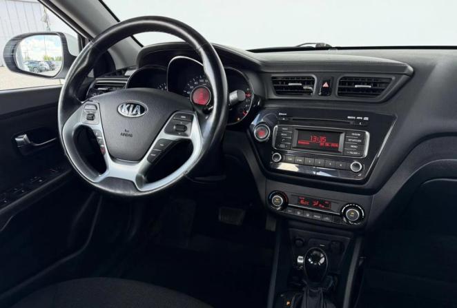 Kia Rio III Рестайлинг с пробегом 2015 года, цена 1 300 000 рублей, 119389 км, седан, Автокод Объявления