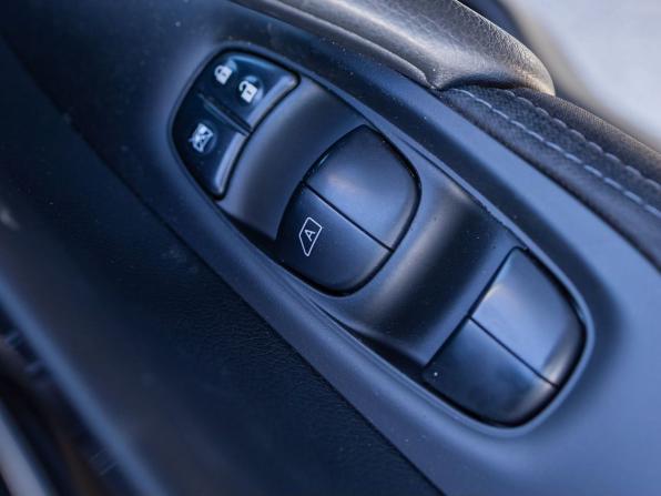 Nissan Qashqai II с пробегом 2016 года, цена 1 799 000 рублей, 141090 км, внедорожник, Автокод Объявления
