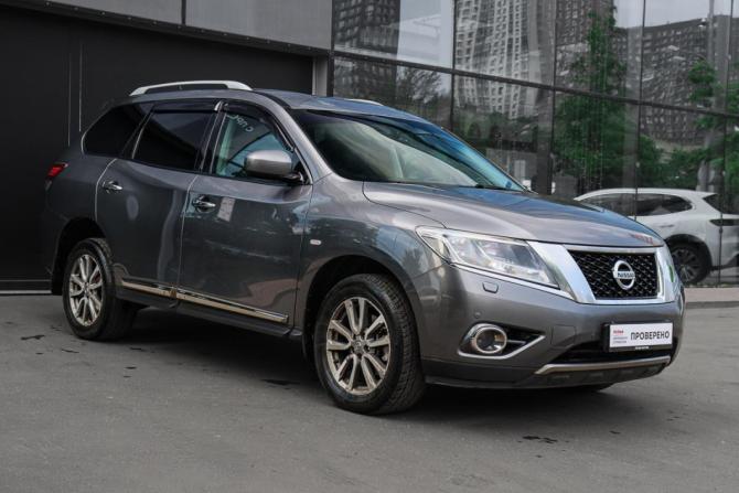 Nissan Pathfinder IV с пробегом 2016 года, цена 1 550 000 рублей, 166419 км, внедорожник, Автокод Объявления
