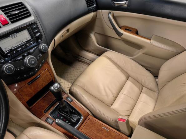 Honda Accord VII Рестайлинг с пробегом 2007 года, цена 880 000 рублей, 293090 км, седан, Автокод Объявления