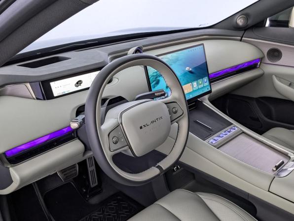 Exeed Exlantix ES с пробегом 2025 года, цена 4 550 000 рублей, 14808 км, седан, Автокод Объявления