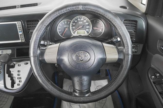 Toyota Wish I с пробегом 2005 года, цена 769 000 рублей, 235000 км, компактвэн, Автокод Объявления
