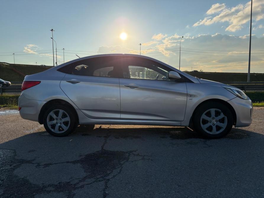 Hyundai Solaris I Санкт-Петербург  - изображение 4