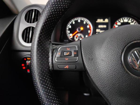 Volkswagen Tiguan I Рестайлинг с пробегом 2013 года, цена 868 000 рублей, 219188 км, внедорожник, Автокод Объявления