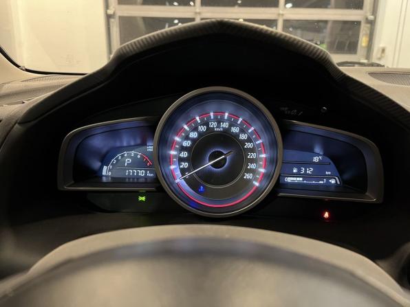 Mazda 3 III (BM) с пробегом 2013 года, цена 1 316 000 рублей, 177700 км, хэтчбек, Автокод Объявления