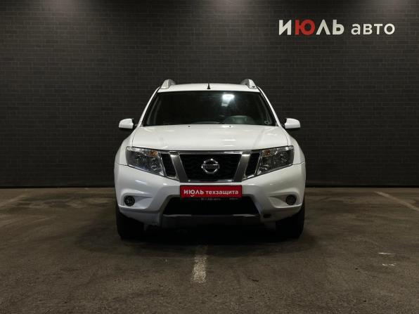 Nissan Terrano III (D10) с пробегом 2015 года, цена 990 000 рублей, 200145 км, внедорожник, Автокод Объявления
