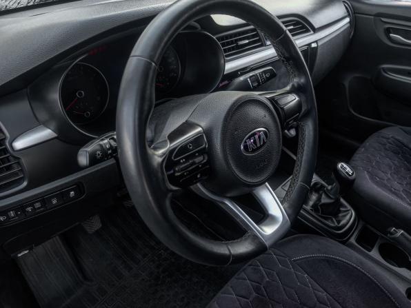 Kia Rio IV с пробегом 2018 года, цена 1 329 900 рублей, 129000 км, седан, Автокод Объявления