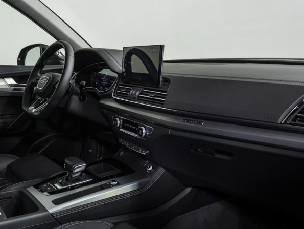 Audi Q5 II (FY) Рестайлинг с пробегом 2023 года, цена 5 389 000 рублей, 3000 км, внедорожник, Автокод Объявления