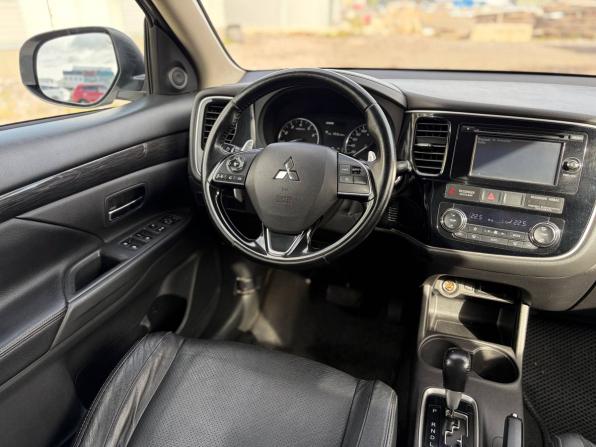 Mitsubishi Outlander III Рестайлинг 2 с пробегом 2015 года, цена 1 295 000 рублей, 275000 км, внедорожник, Автокод Объявления