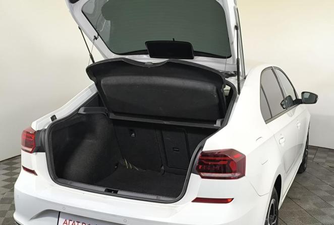 Volkswagen Polo VI с пробегом 2021 года, цена 1 355 000 рублей, 135696 км, лифтбек, Автокод Объявления
