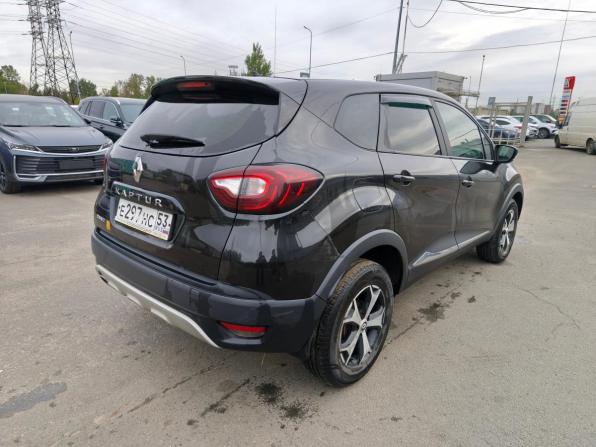 Renault Kaptur I с пробегом 2018 года, цена 1 179 000 рублей, 158837 км, внедорожник, Автокод Объявления