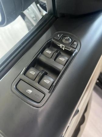 Land Rover Freelander II Рестайлинг с пробегом 2012 года, цена 1 323 000 рублей, 206617 км, внедорожник, Автокод Объявления
