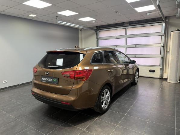 Kia Ceed II Рестайлинг с пробегом 2017 года, цена 1 450 000 рублей, 92185 км, универсал, Автокод Объявления