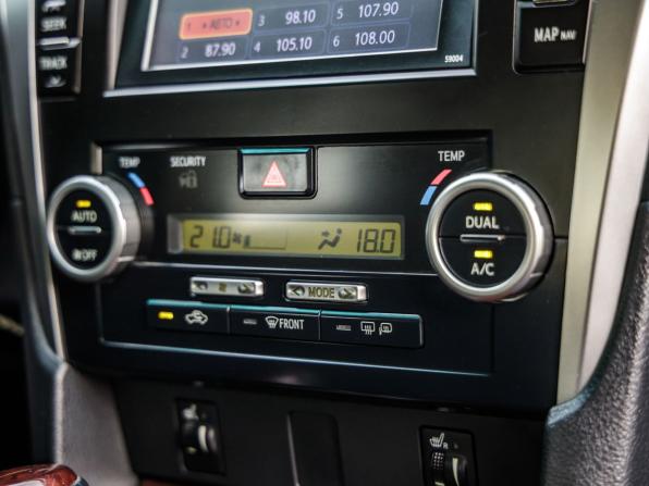 Toyota Camry VII (XV50) с пробегом 2012 года, цена 1 828 000 рублей, 79502 км, седан, Автокод Объявления