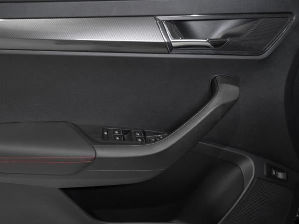 Skoda Karoq I с пробегом 2025 года, цена 3 350 000 рублей, 18 км, внедорожник, Автокод Объявления