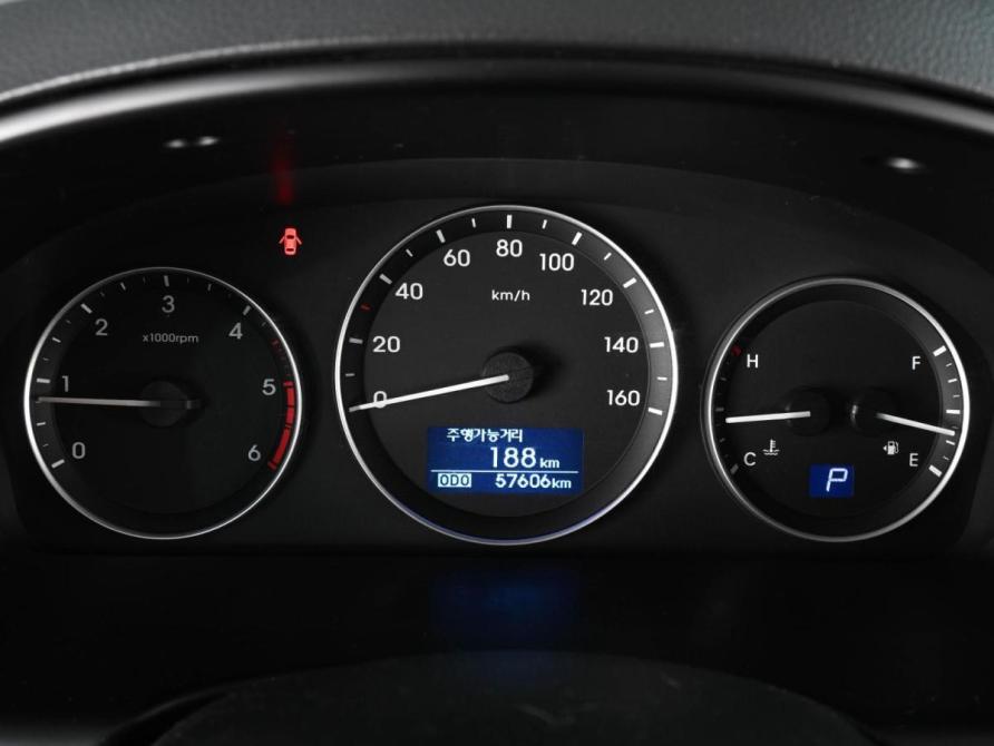 Hyundai Grand Starex I Рестайлинг 2 Ростов-на-Дону  - изображение 17