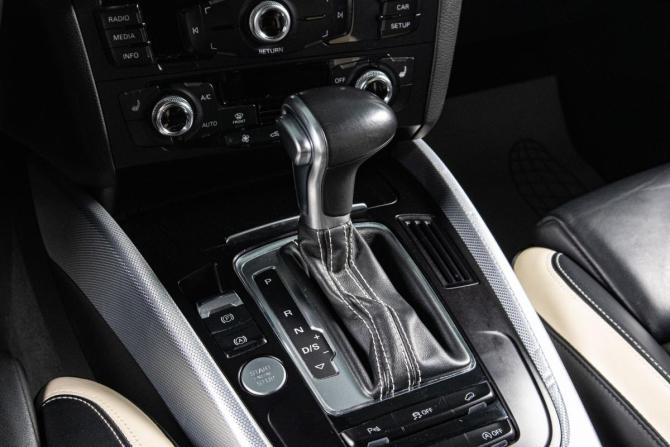 Audi Q5 I (8R) Рестайлинг с пробегом 2015 года, цена 2 489 000 рублей, 120213 км, внедорожник, Автокод Объявления