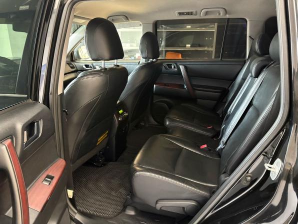 Toyota Highlander II (XU40) Рестайлинг с пробегом 2012 года, цена 1 628 300 рублей, 287238 км, внедорожник, Автокод Объявления