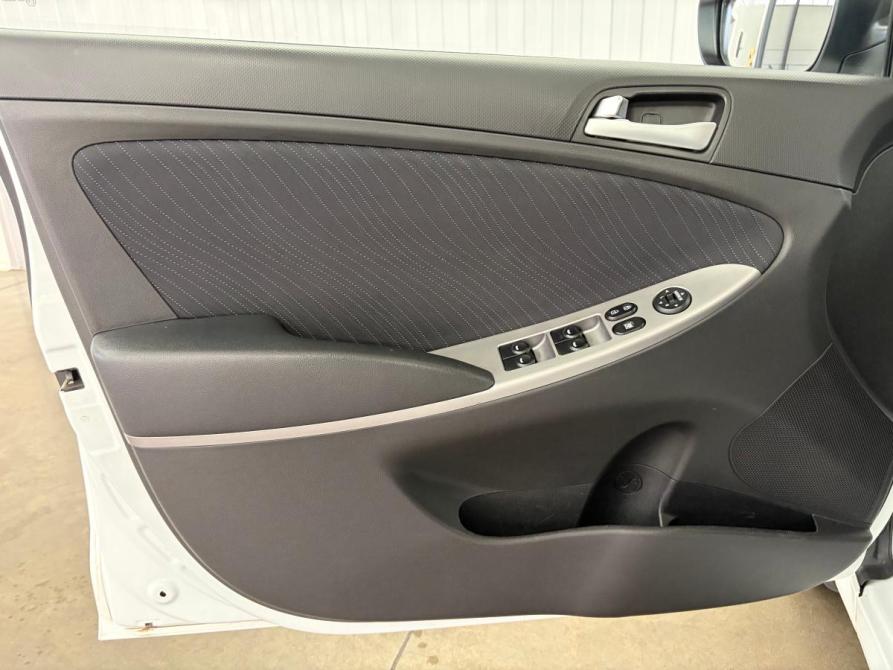 Hyundai Solaris I Рестайлинг Краснодар  - изображение 16