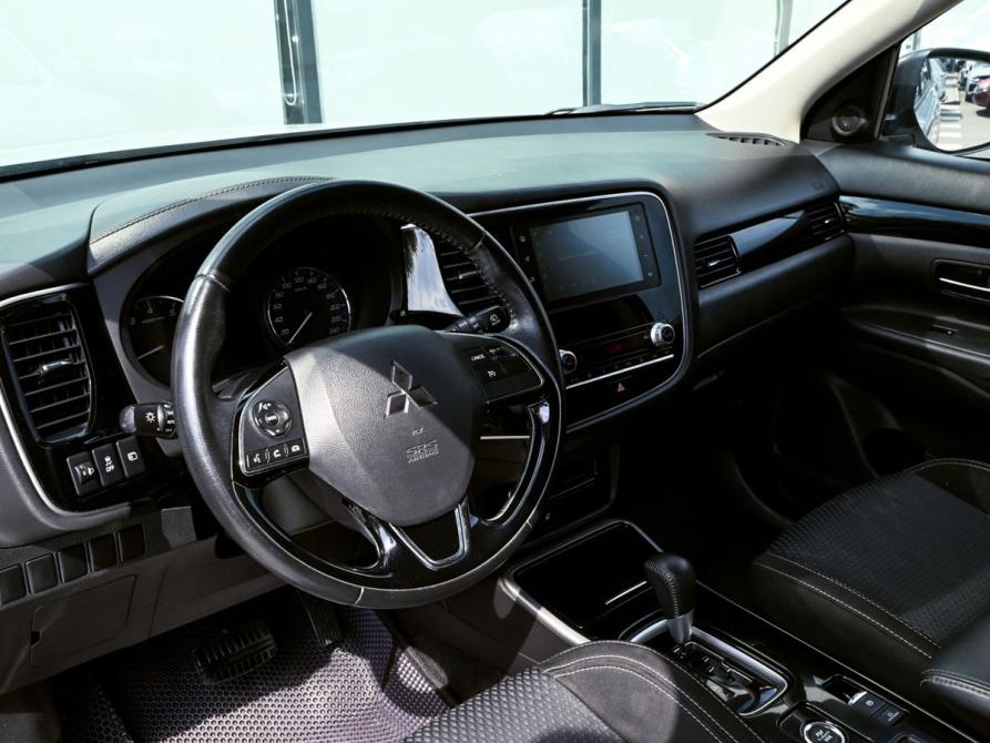 Mitsubishi Outlander III Рестайлинг 3 Екатеринбург  - изображение 15