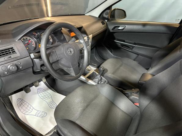Opel Astra H Рестайлинг с пробегом 2011 года, цена 600 000 рублей, 184050 км, хэтчбек, Автокод Объявления