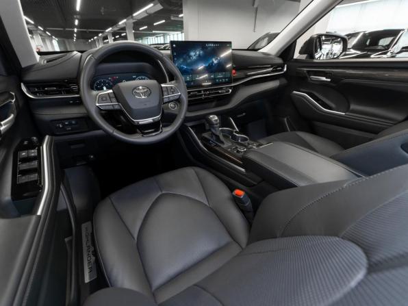 Toyota Highlander IV (XU70) с пробегом 2025 года, цена 5 350 000 рублей, 30 км, внедорожник, Автокод Объявления