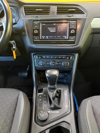 Volkswagen Tiguan II с пробегом 2018 года, цена 2 349 000 рублей, 179990 км, внедорожник, Автокод Объявления