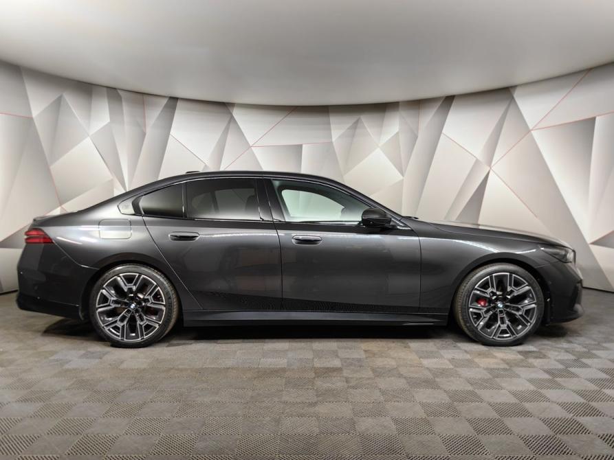 BMW 5 серии VIII (G60/G61/G68) Москва  - изображение 6