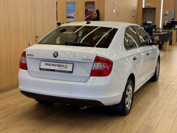 Skoda Rapid I Рестайлинг с пробегом 2017 года, цена 838 000 рублей, 193000 км, лифтбек, Автокод Объявления