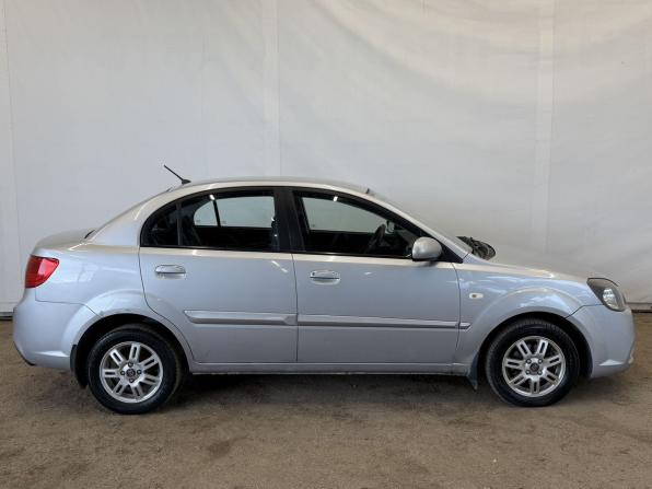 Kia Rio II Рестайлинг с пробегом 2010 года, цена 530 000 рублей, 207329 км, седан, Автокод Объявления